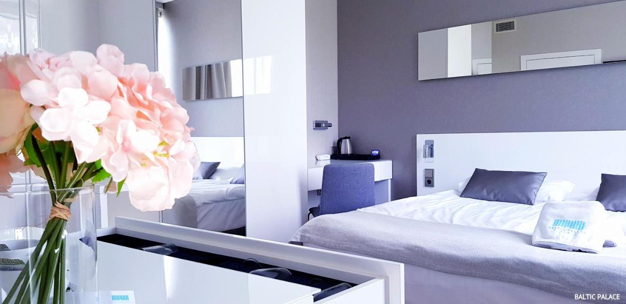 Baltic Palace Aparthotel Поберово Екстериор снимка