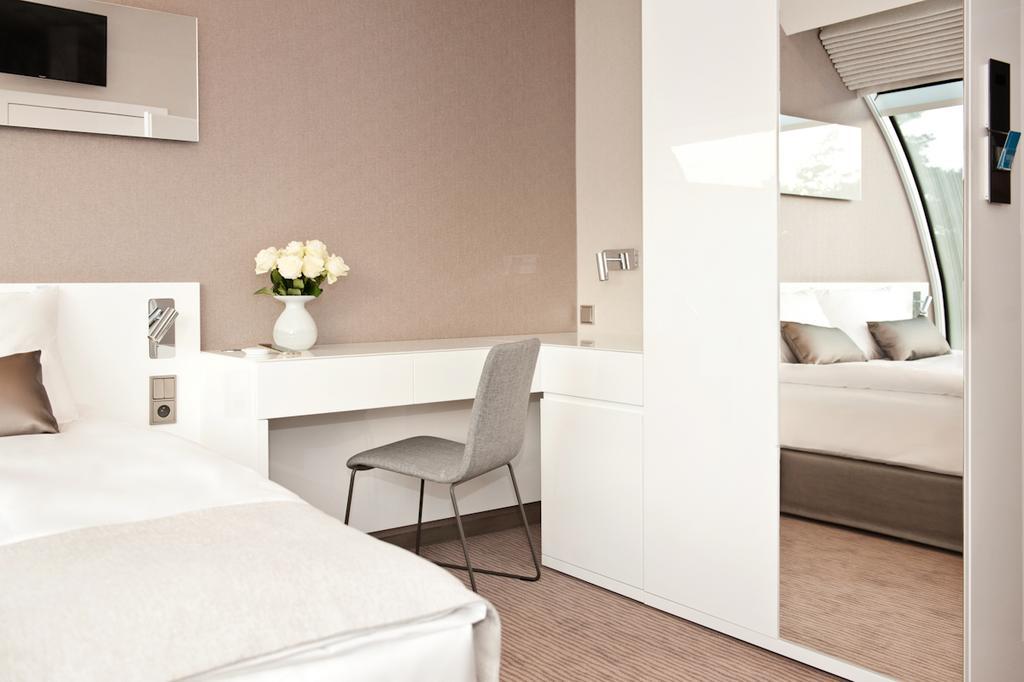 Baltic Palace Aparthotel Поберово Екстериор снимка